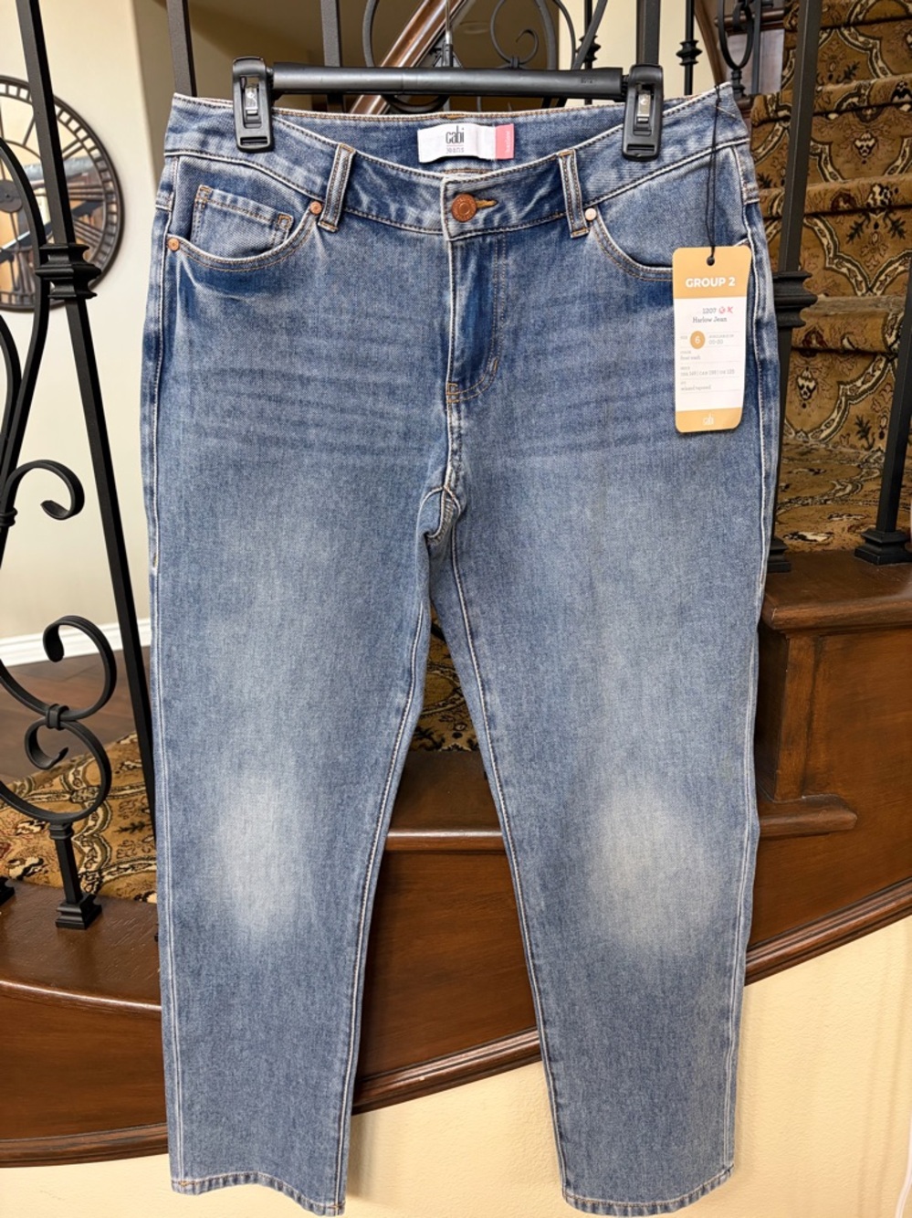 cabi #1207 Harlow Jeans. NWT
Size 6. Frost Wash. Retails $149.